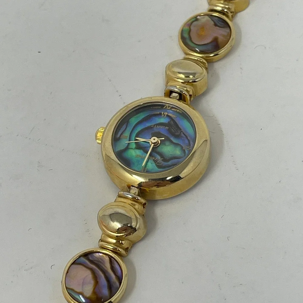 Vintage Gold Tone Abalone Shell Dial Japan Movt Watch Vienna Model‎ SQ387